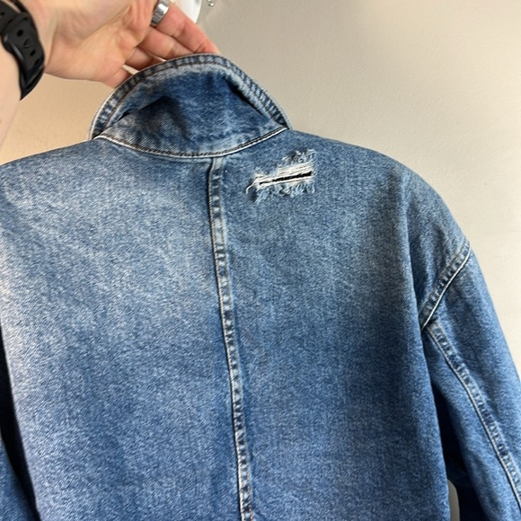 Zara Womens Distressed Denim Medium Wash High Low Jean Jacket Size Small Western - Picture 16 of 16